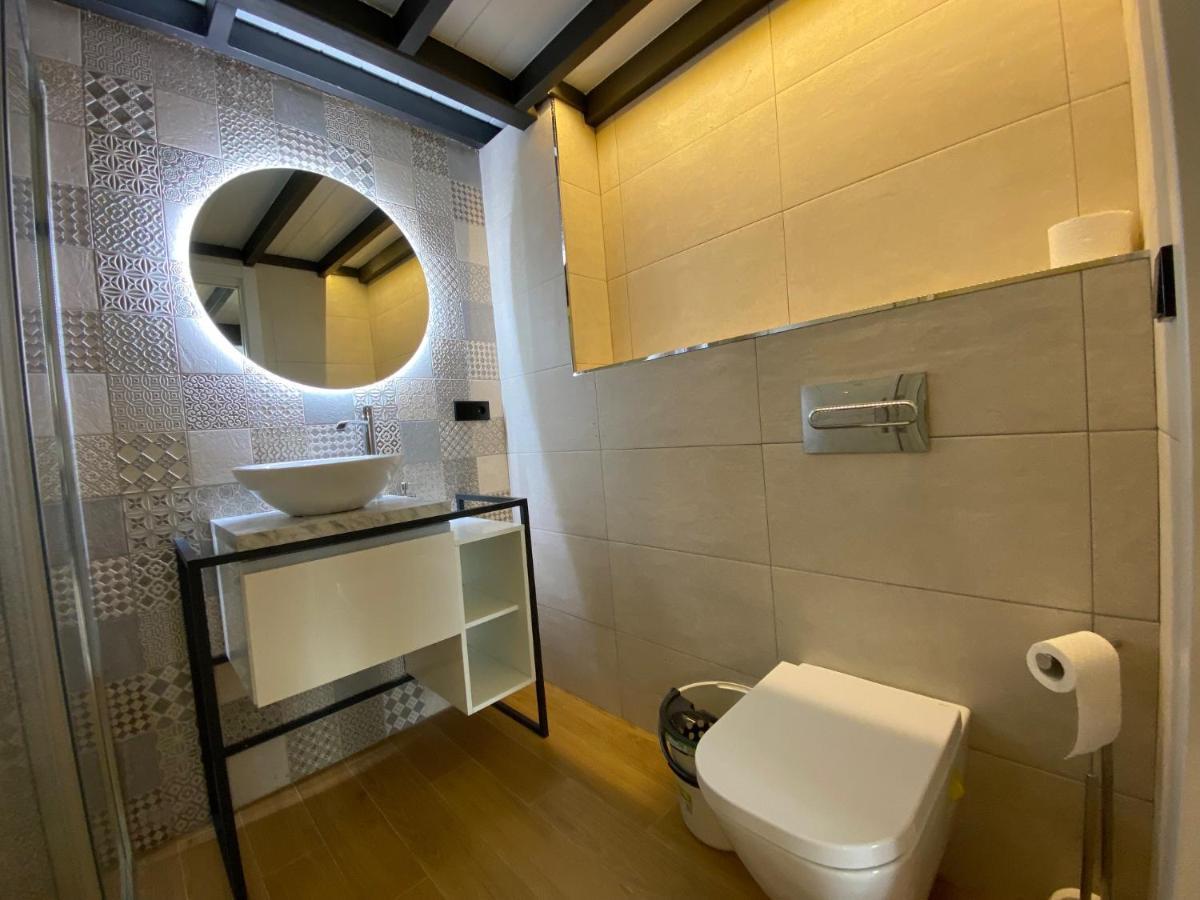 Loft Laura Nervion Apartment Seville Exterior photo