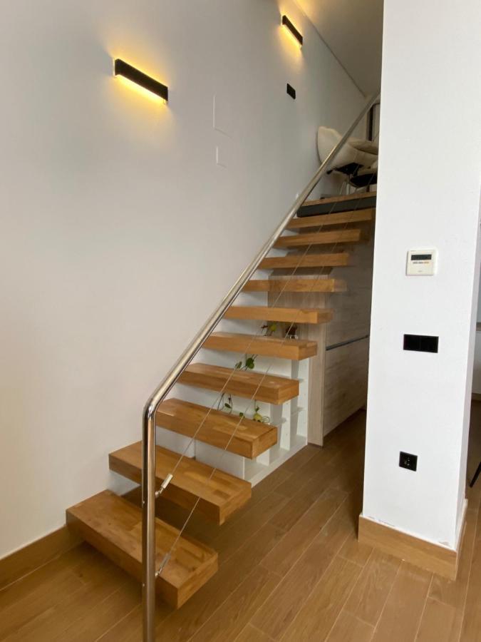 Loft Laura Nervion Apartment Seville Exterior photo