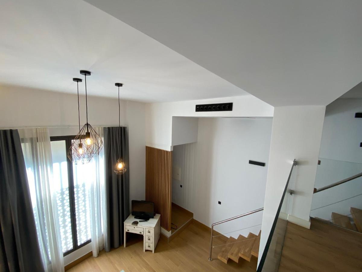 Loft Laura Nervion Apartment Seville Exterior photo